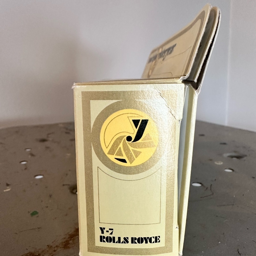 MIB Matchbox Models of Yesteryear 1912 Rolls Royce Y-7 Yellow / Black. - Picture 8 of 10
